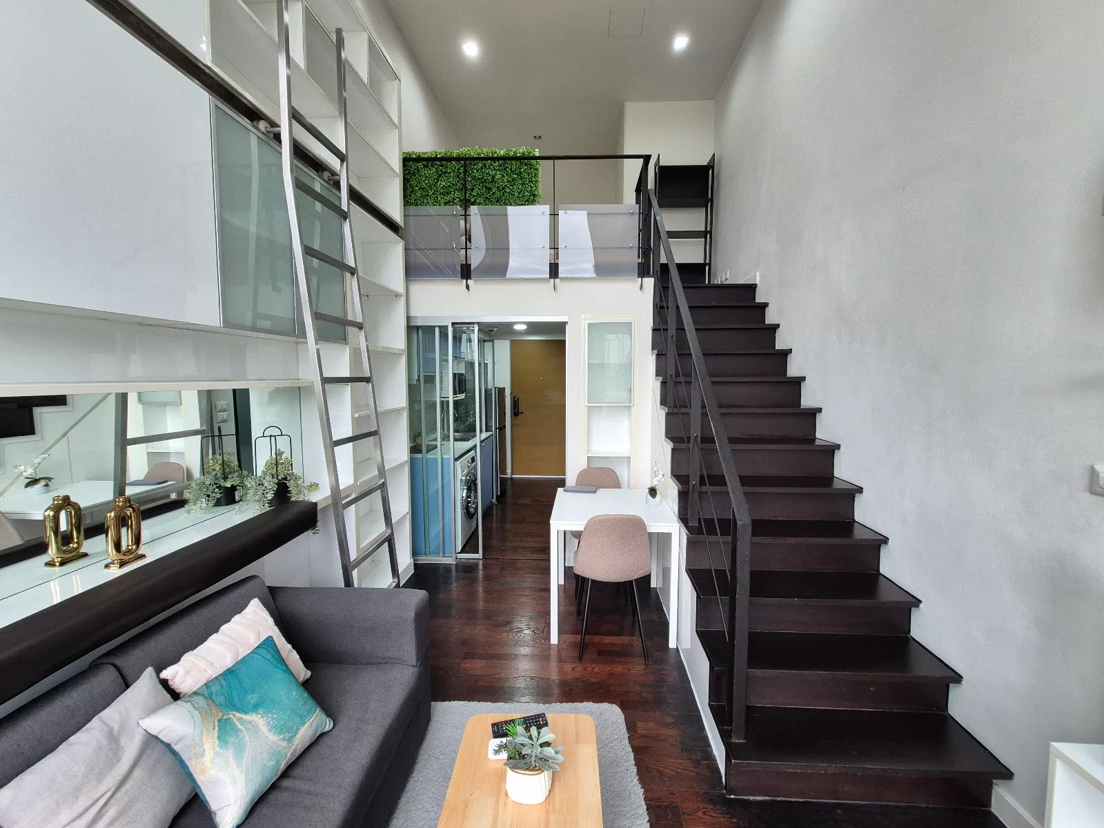 ภาพจริงของ แอชตัน มอร์ฟ 38 ย่านทองหล่อ จาก Google Maps (รูปที่ 6)