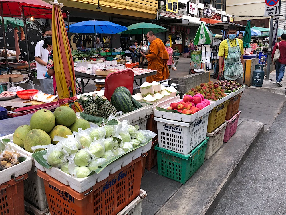 ภาพจริงของ ตลาดทองหล่อ ย่านทองหล่อ จาก Google Maps