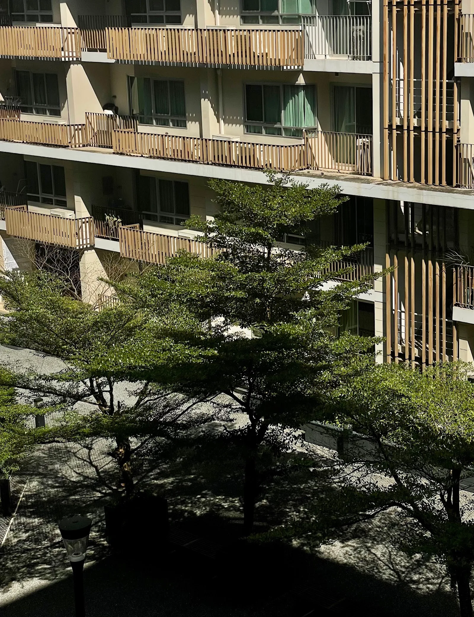 ภาพจริงของ The Clover Thonglor Residence ย่านทองหล่อ จาก Google Maps